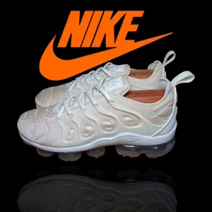 Nike Air VaporMax Plus White Platinum Sneakers Men’s Size 7.5 VGUC (924453-100)