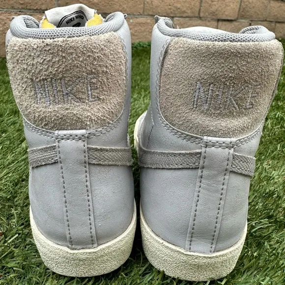 Nike Blazer Mid ‘77 PRM Certified Fresh Grey Fog Lace Up High Top Sneakers Sz 8