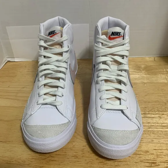 Nike Blazer Mid '77 White Pink Casual‎ Shoes Sneakers CZ1055-118 Womens Size 9
