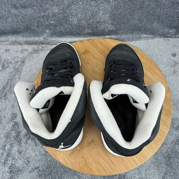 Nike Boys Jordan Retro 5 Size 5.5Y Shoes Black White Basketball Sneakers 440888