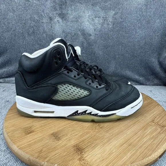 Nike Boys Jordan Retro 5 Size 5.5Y Shoes Black White Basketball Sneakers 440888