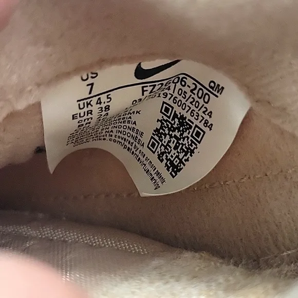 Nike Court Legacy Lift Tan Womens 7 FZ2606 200