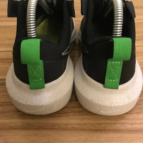 Nike Crater Impact Sneakers Shoes Kids Size 6Y Black &amp; White Fabric Worn Once