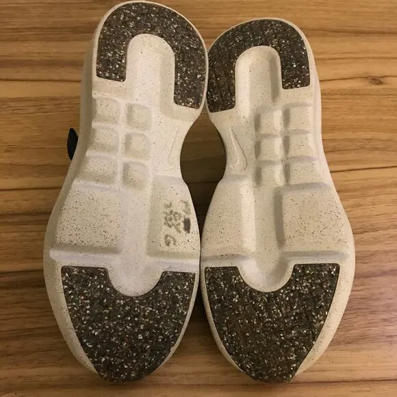 Nike Crater Impact Sneakers Shoes Kids Size 6Y Black &amp; White Fabric Worn Once