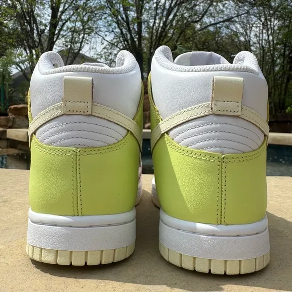 Nike Dunk High Cashmere - Women’s Size 7, Men’s 5.5 (DD1689-108)