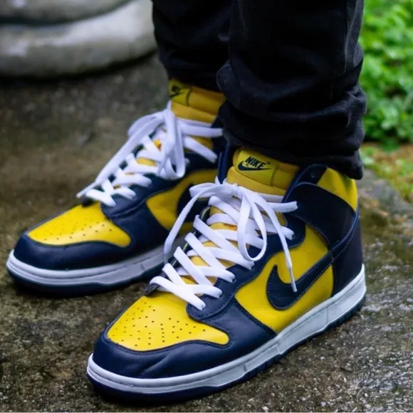 Nike Dunk High SP Retro Michigan Shoes Sneakers Men’s 9.5 Varsity Maize Navy