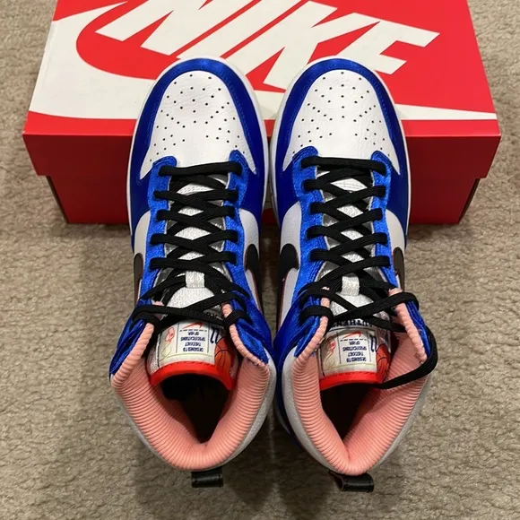 Nike Dunk High Women's Shoes Size W 7 / M 5.5 brand new with box