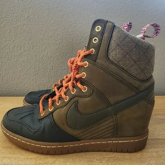 Nike Dunk Sky High Green Suede Wedge Sneaker Shoe Boots Womens 6