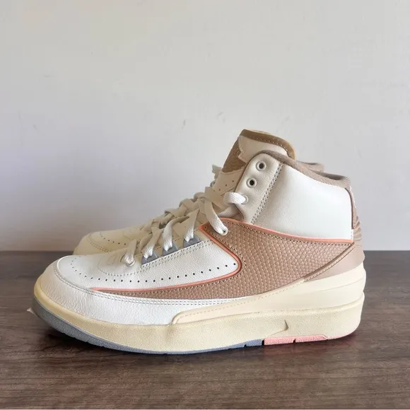 Nike Jordan 2 Retro Women's Hi Top Shoe Size 9 #2945