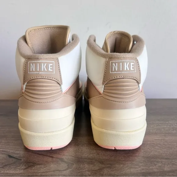 Nike Jordan 2 Retro Women's Hi Top Shoe Size 9 #2945