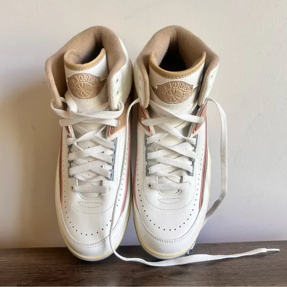 Nike Jordan 2 Retro Women's Hi Top Shoe Size 9 #2945