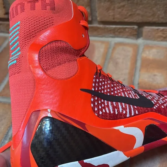 Nike Kobe 9 Elite Protro High Basketball Shoes size 7 Bright Crimson/Black-White