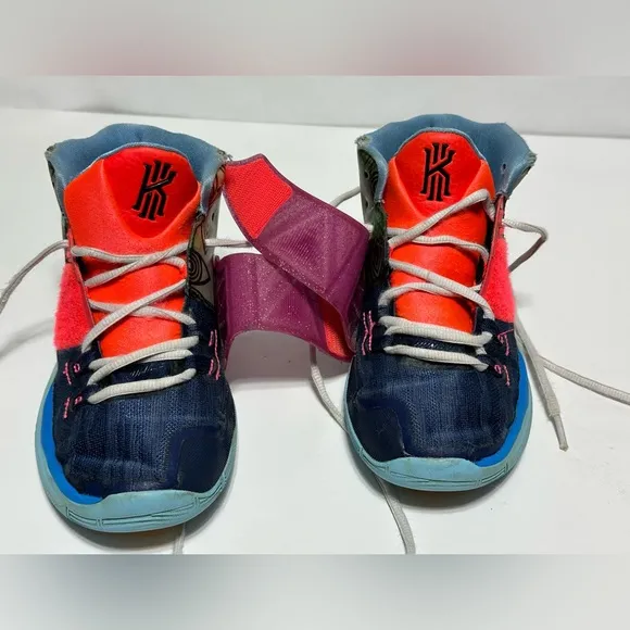 Nike Kyrie 6 Preheat Heal The World SIZE 5Y CV5574-403
