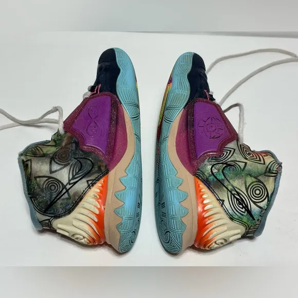 Nike Kyrie 6 Preheat Heal The World SIZE 5Y CV5574-403