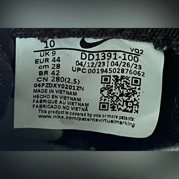 Nike Men's Dunk Low Black and White Shoes