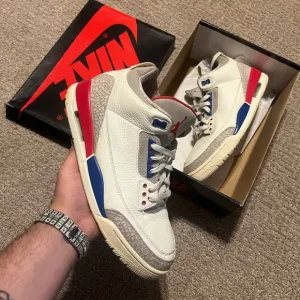 Nike Men's White and Blue Sneakers