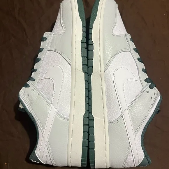 Nike Men's White and Gray Sneakers Dunk Low SE photon vintage green