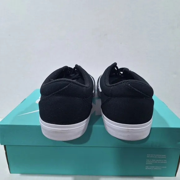 Nike SB Charge Canvas Skate Sneakers Black / White Shoes CD6279-002 Size 11.5 NW