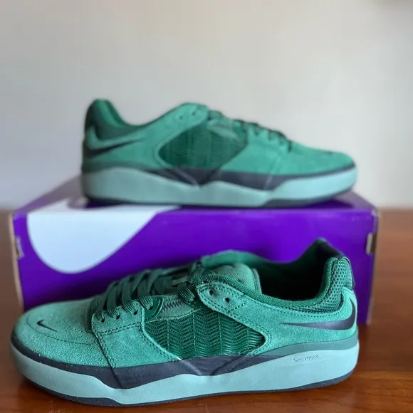 Nike SB Ishod Shoes DC7232-301 Heineken Green Black Skate