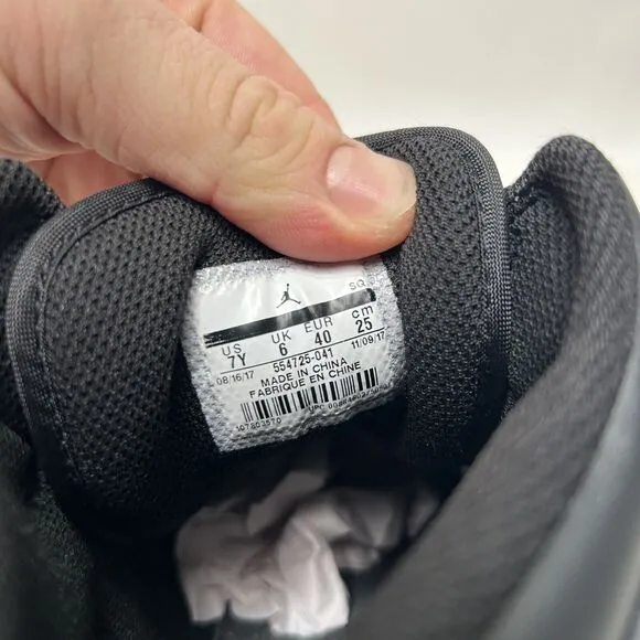 Nike Shoes Air Jordan 1 Mid Retro GS “Black Grey” 2024