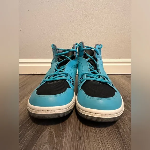 Nike Shoes Mens Size 13 Jordan 1 Flight Mid High Tops 372704-409 Gamma Blue