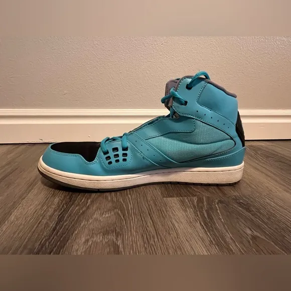 Nike Shoes Mens Size 13 Jordan 1 Flight Mid High Tops 372704-409 Gamma Blue