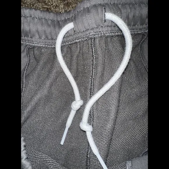 Nike Solo Swoosh French Terry Short Space Sample
