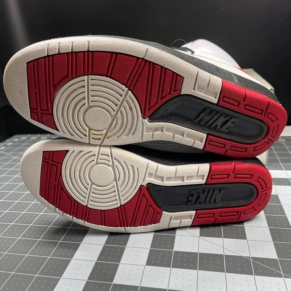 Nike Women's Air Jordan 2 OG Shoes 'Chicago' (DX4400-106) in a sz 9.