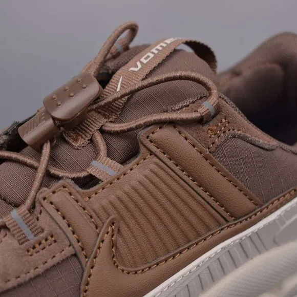 Nike Zoom Vomero Roam Men's Winterized Shoes Brown White