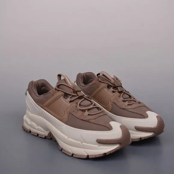 Nike Zoom Vomero Roam Men's Winterized Shoes Brown White