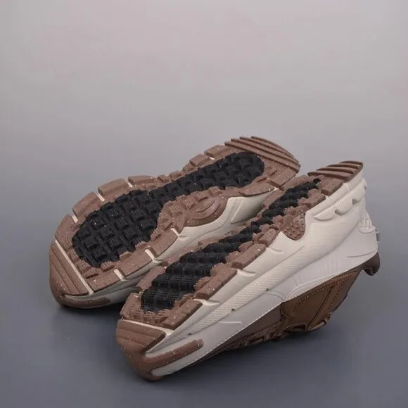 Nike Zoom Vomero Roam Men's Winterized Shoes Brown White