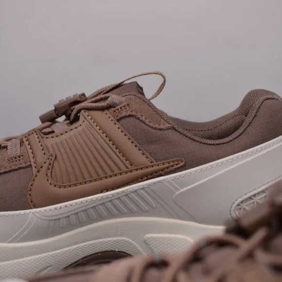 Nike Zoom Vomero Roam Men's Winterized Shoes Brown White