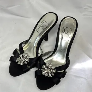Nina Ricci The touch of Nina kitten heals blk silver jeweled slip on heel shoes
