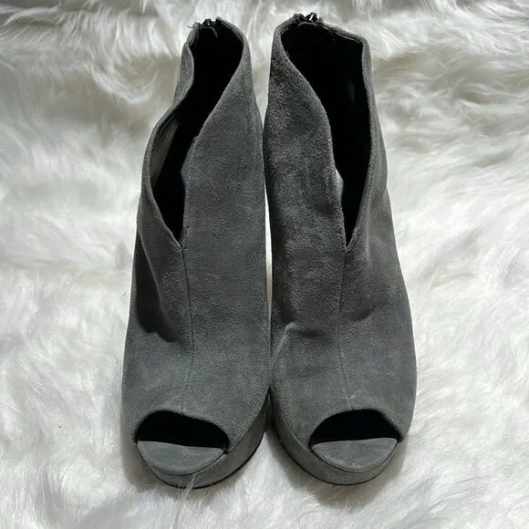 Nine West Grey Suede Vamp Peep Toe Booties Size 8.5.  B83
