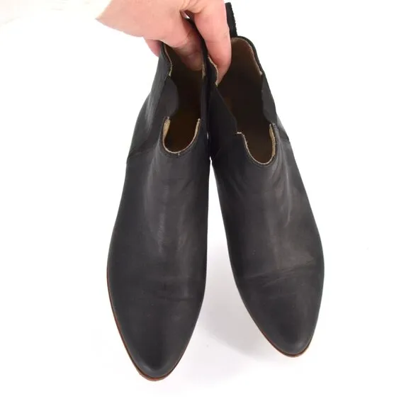 Nisolo Eva Everyday Chelsea Boots Black Leather Pull On Ankle Booties Women's 7