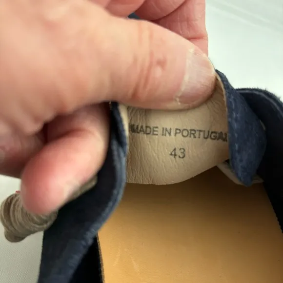 NoBrand Mens Suede Leather Rubber Sole Shoes Made in Portugal Like New Comfy