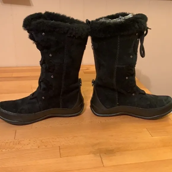 North Face Primaloft Lace Up Black Suede Boots 6