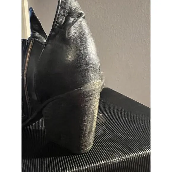 NWB RARE Papucei Ladies BLACK/GREEN METALLIC Distressed Leather Ankle Boot SZ 36
