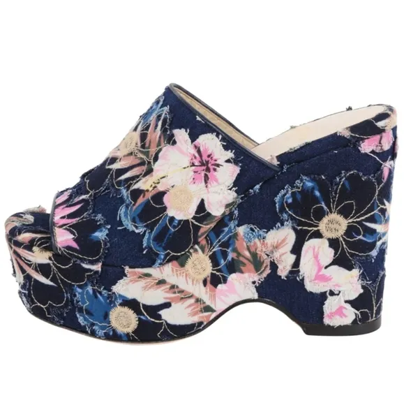 🍒NWOB🍒 MADE IN ITALY BUTTER SHOES DENIM PLATFORMS