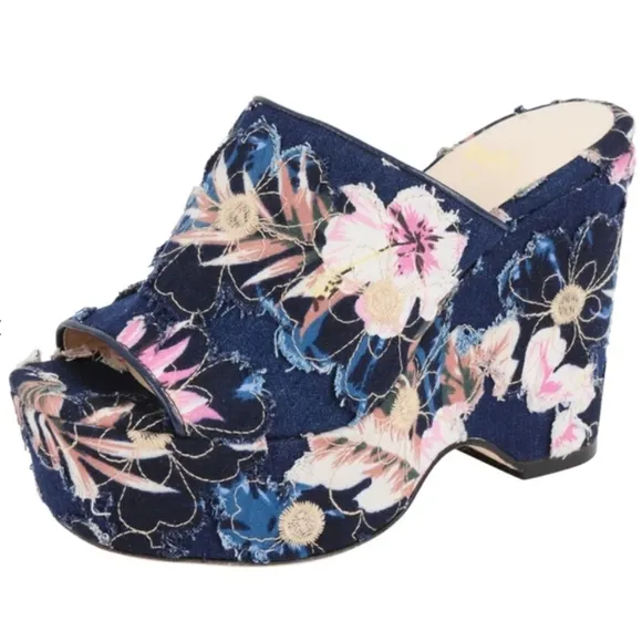 🍒NWOB🍒 MADE IN ITALY BUTTER SHOES DENIM PLATFORMS