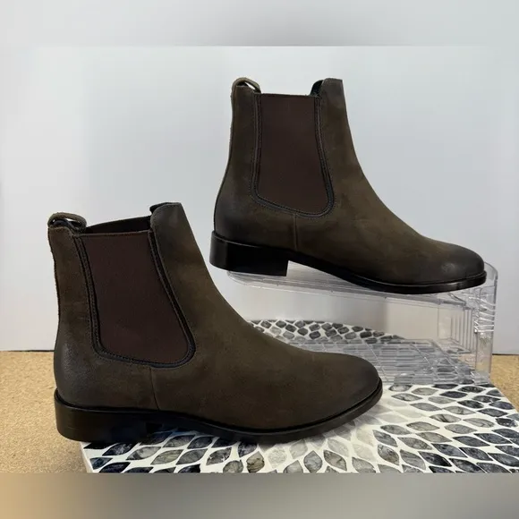 NWOB Thursday Duchess dark olive Suede Chelsea Boots women’s 10