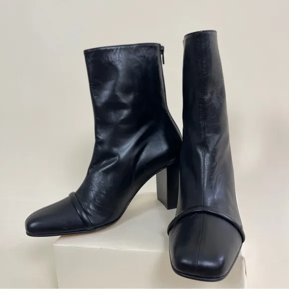 NWOT Chelsea Paris Gigi Boots in Black