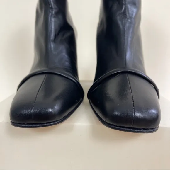NWOT Chelsea Paris Gigi Boots in Black