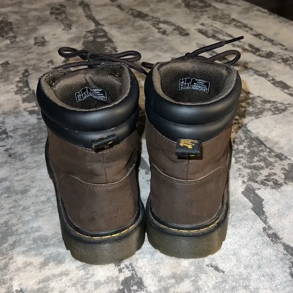 NWOT Dr Marten Santo Grizzly Boots