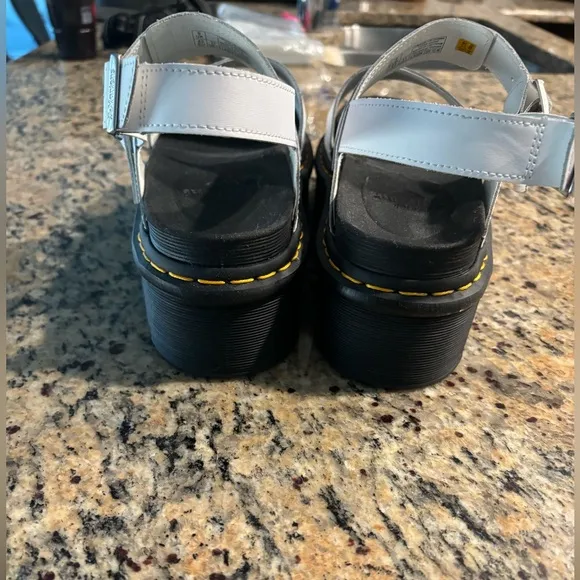 NWOT Dr. Martens Women's Voss Quad Platform Sandals White Size 11 Shoes