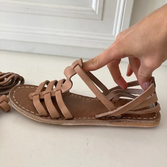 NWOT Free People Minda Helen Brown Leather Woven Sandals Sz 39