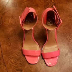 NWOT Jessica Simpson Genuine Leather Neon Pink Ankle Strap Sandal Shoes Heels