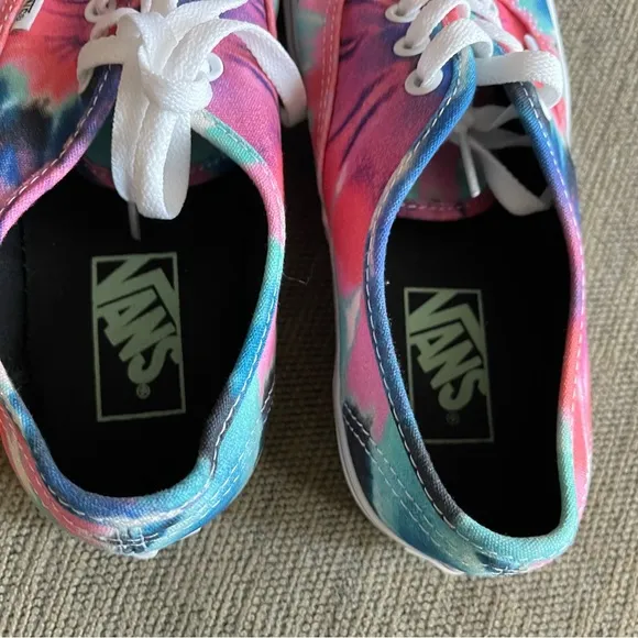 NWOT Tie Dye Vans Platform Slip On Sneakers Shoes Size Women US 7