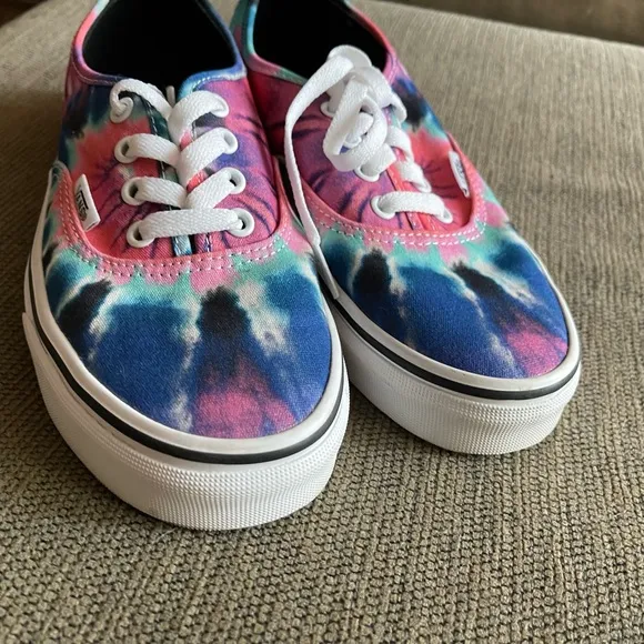 NWOT Tie Dye Vans Platform Slip On Sneakers Shoes Size Women US 7