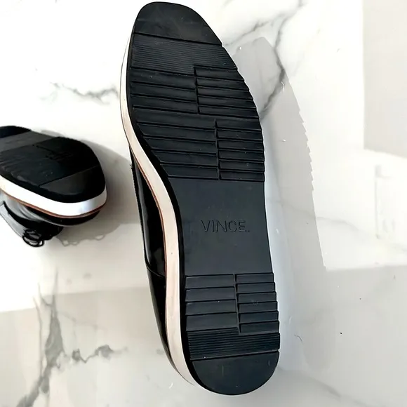 NWOT Vince Women Reed Glazed Patent leather Platform Oxford shoes
